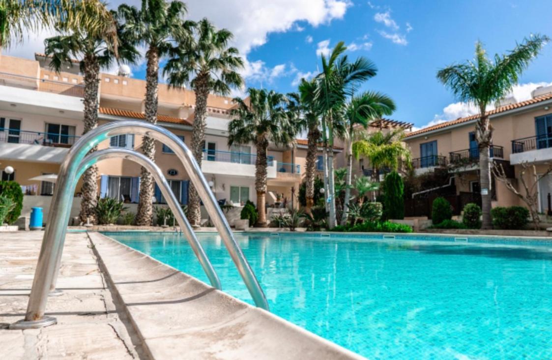 Holiday Cosy Home Paphos 外观 照片