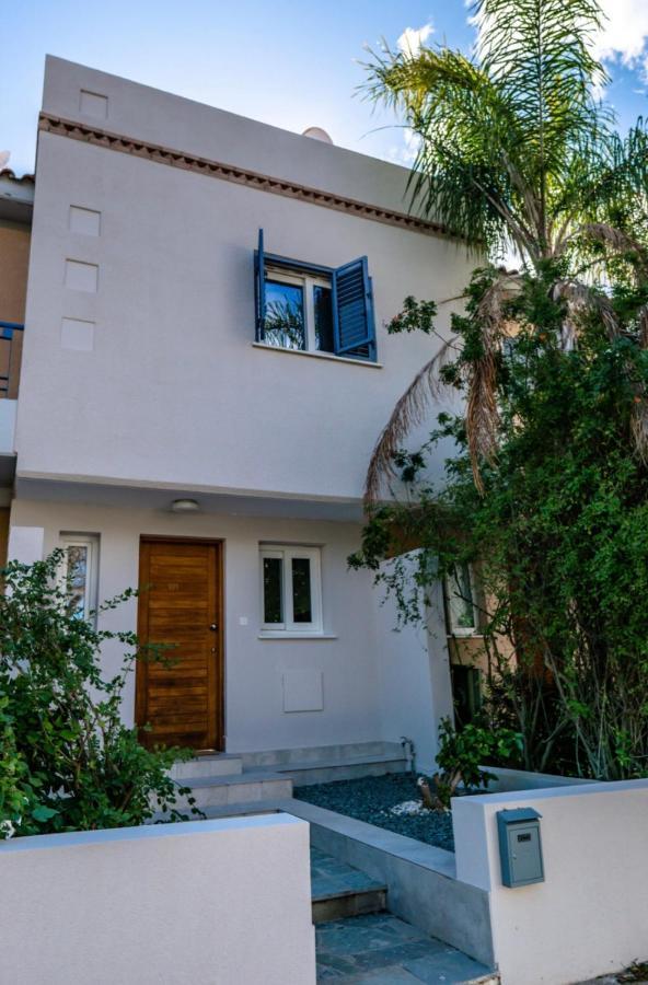 Holiday Cosy Home Paphos 外观 照片