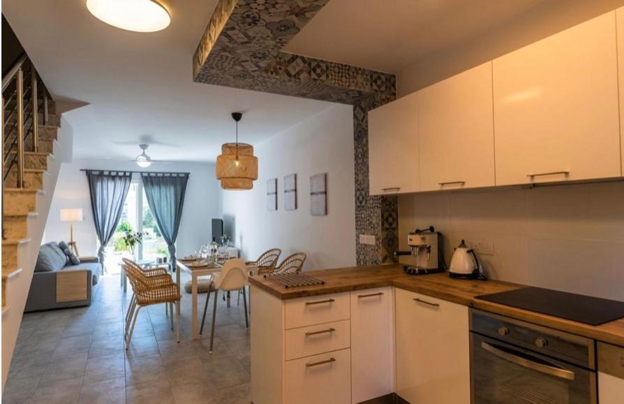 Holiday Cosy Home Paphos 外观 照片